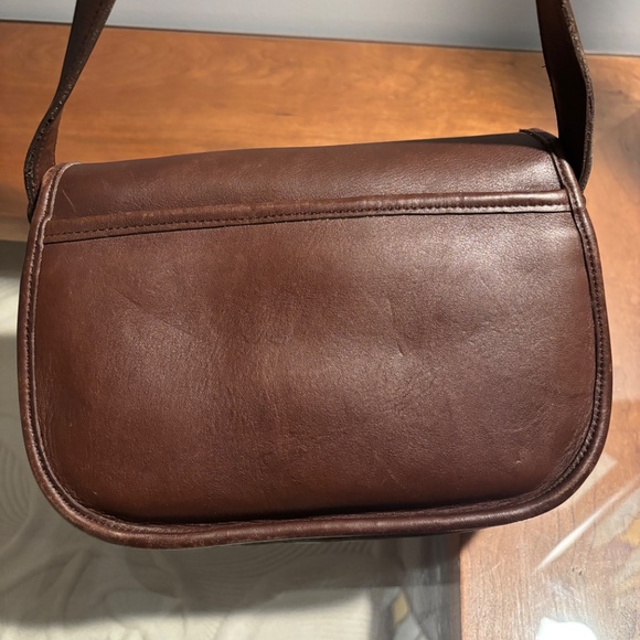 Vintage Coach Prairie Bag Style 9954 in Mahogany - Picture 5 of 16